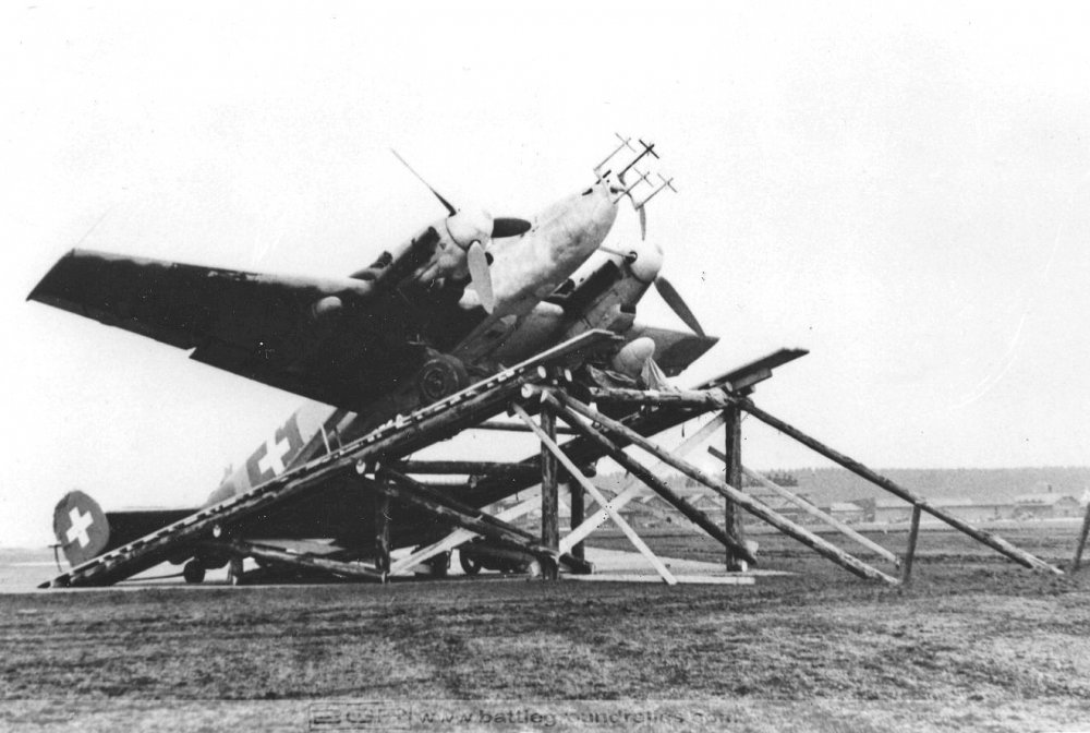Messerschmitt-Bf-110G4-Zerstorer-6.NJG6-(2Z+OP)-WNr-5547-Dubendorf-Switzerland-1944-01.jpg