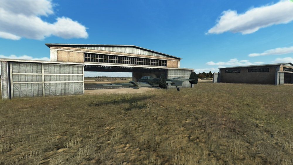 Hangar2.jpg