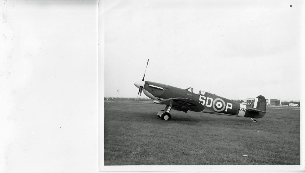SupermarineSpifireAc8332MkIibType329Neg3Rf2471.thumb.jpg.94d6cce661c1fec89799eac8d4508c1c.jpg