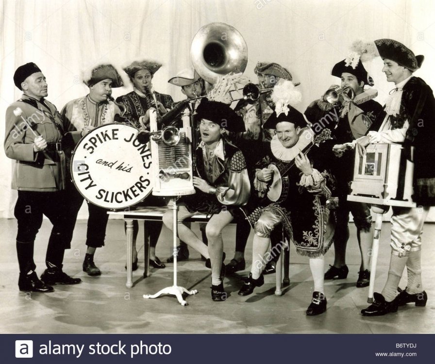 spike-jones-and-his-city-slickers-us-30s-band-B6TYDJ.jpg