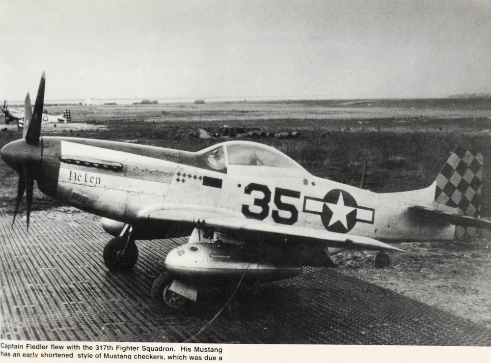 Cpt Art Fiedlers P-51 No35 -Helen- with 7 kill markings on PSP side-on view.jpg
