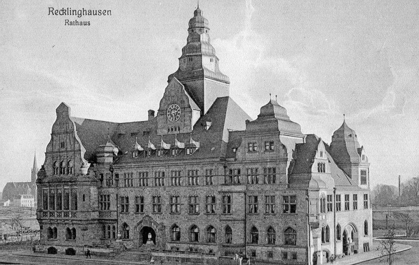 217269617_rathausrecklinghausen.jpg.ee2bdddc38f371fd6747bba918b43d23.jpg
