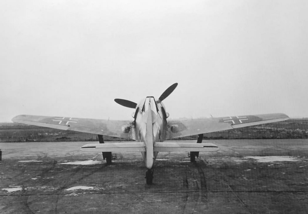 Focke_Wulf_Fw_190_A-3_U7.jpg