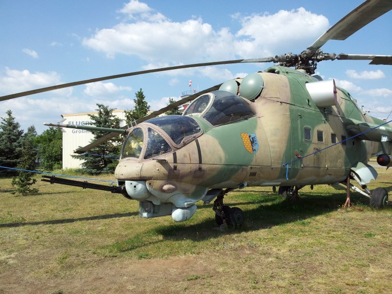 MI-24_1.jpg.908fd1636d0cda8325fbfa1e4edef476.jpg