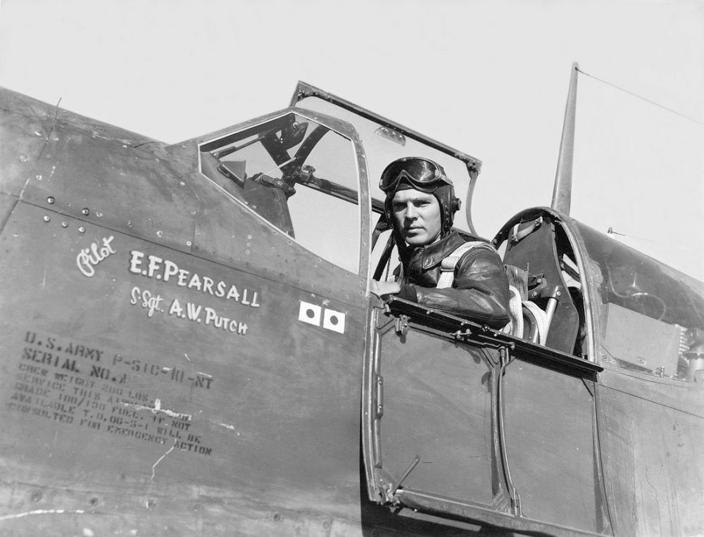 1753208871_1stLt.Everson(Vitamin)PearsallP-51C.thumb.jpg.d7440a19aab992a5994ecd00a325ad7e.jpg