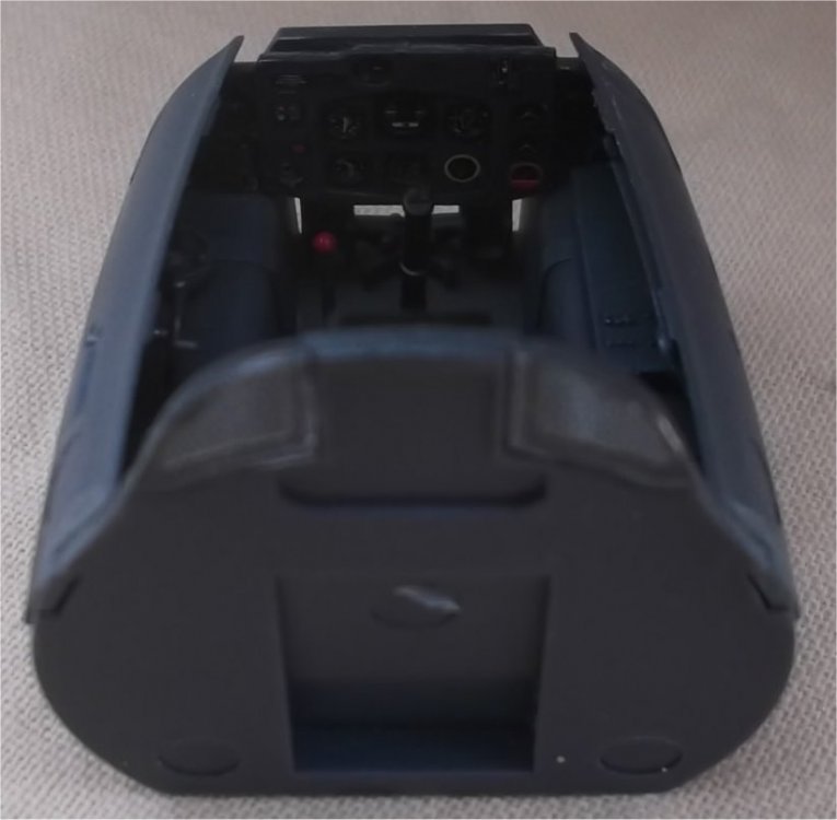 163 cockpit.jpg