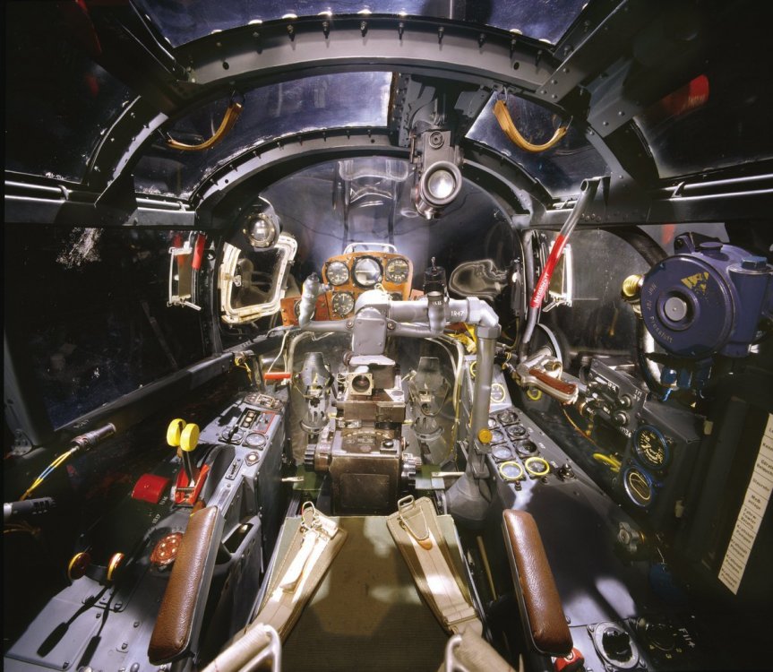 161797645_Ar-234Cockpit.thumb.jpg.6c6033740441806e598bea00d4c9b5d9.jpg