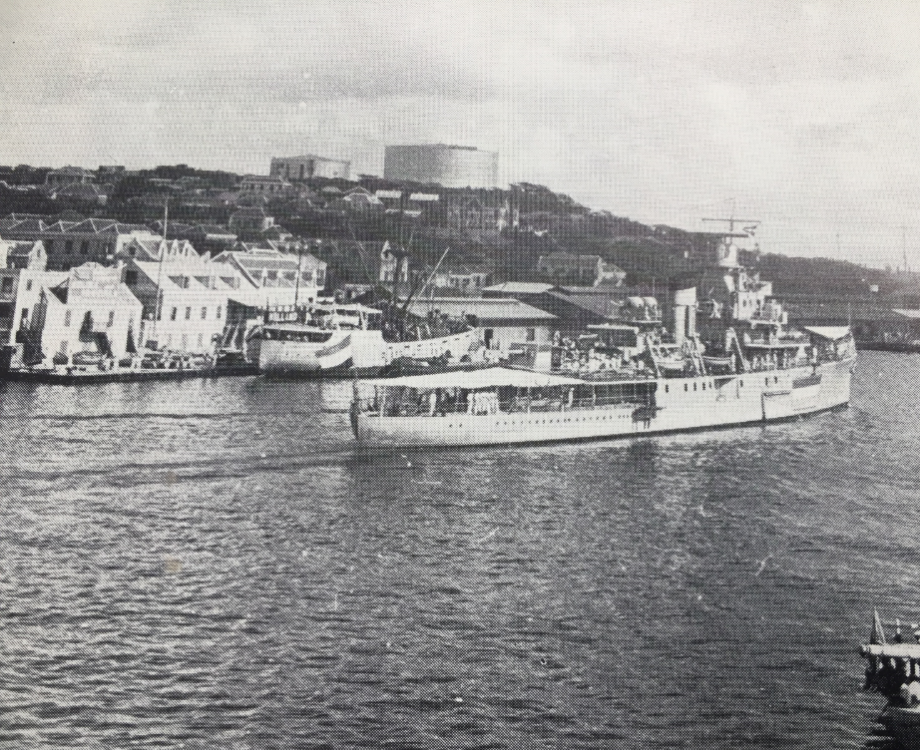 Van Kinsbergen St Anna baai.png