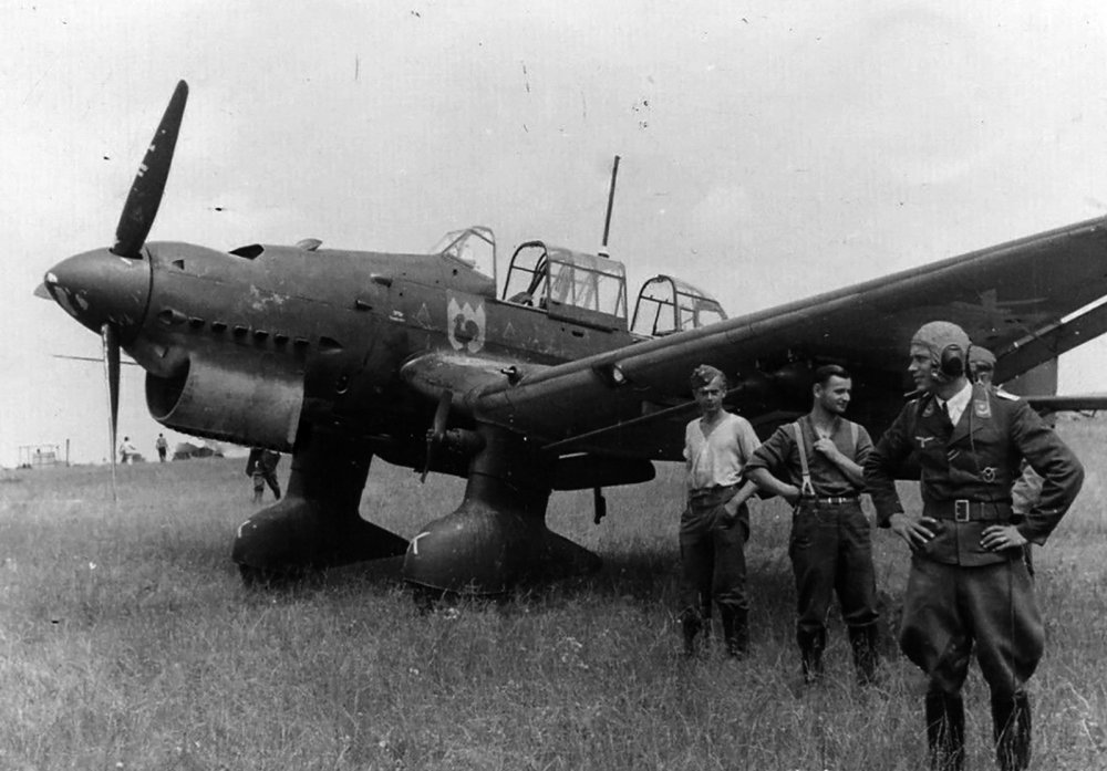 Ju87_France.thumb.jpg.d6786f496b2fe436d17547ae8860797c.jpg