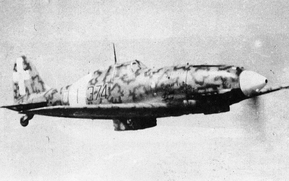 RA-Macchi-C.202-Folgore-51S153G374SA-374-1-Sicily-1942-03.jpg.fc5f28ed529c5aaf86b1d20863c718e8.jpg