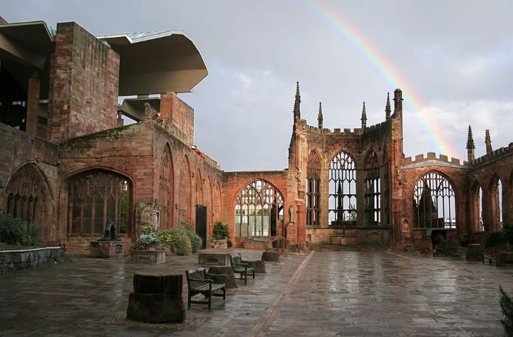 1430607576_Coventrycathedalruinsareaparktoday.jpg.fa723592724176b64ef3b665144602f8.jpg