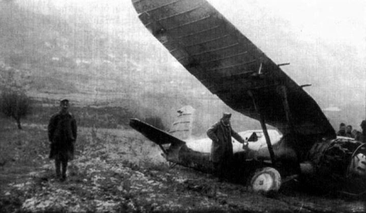 1682585940_DownedGreekPZL-24inNovember1940.jpg.d1fabfb41f70c6ba564c8af87cde53a0.jpg