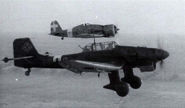 443064409_FiatG-50andJu-87.jpg.bf25327de15da96ff0d6c7bf2fb2f7f6.jpg