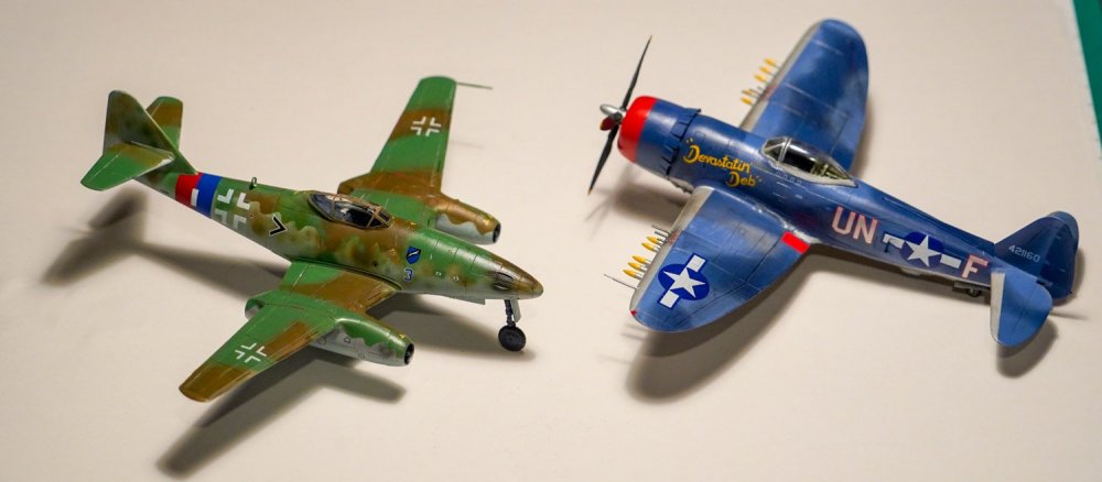 Me-262_P-47_finished-1.thumb.jpg.fe6afd1cfa1007696875ff581ec105d5.jpg