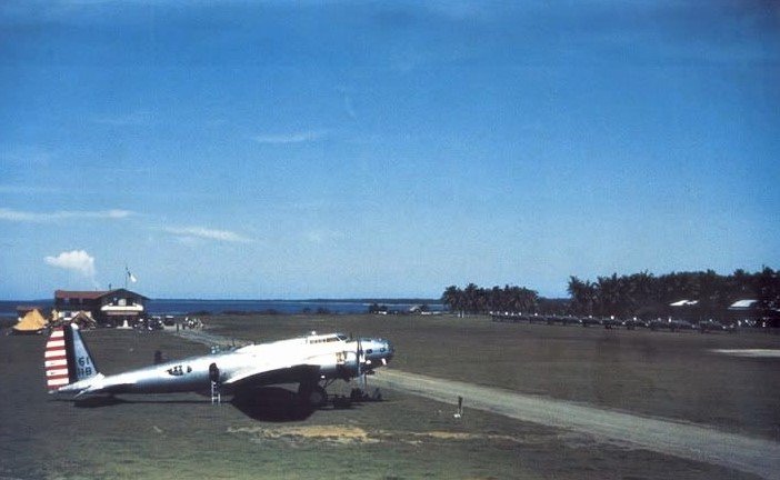 1652088437_B-17DandP-35satIbaField.jpg.cc78cf390889208fae87350de9b77cb3.jpg