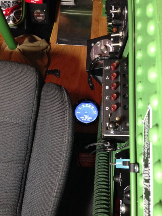 8 Gauges right IMG_3697.JPG