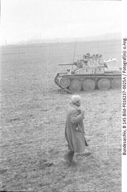 Crimea_11_May_1942_worldwartwo.filminspector.com_2.thumb.jpg.2e62b1569ba578b2b4b558f26b70bc74.jpg