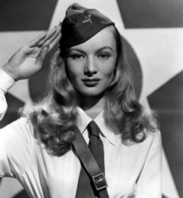 veronica-lake-patriotic_opt 3.jpg