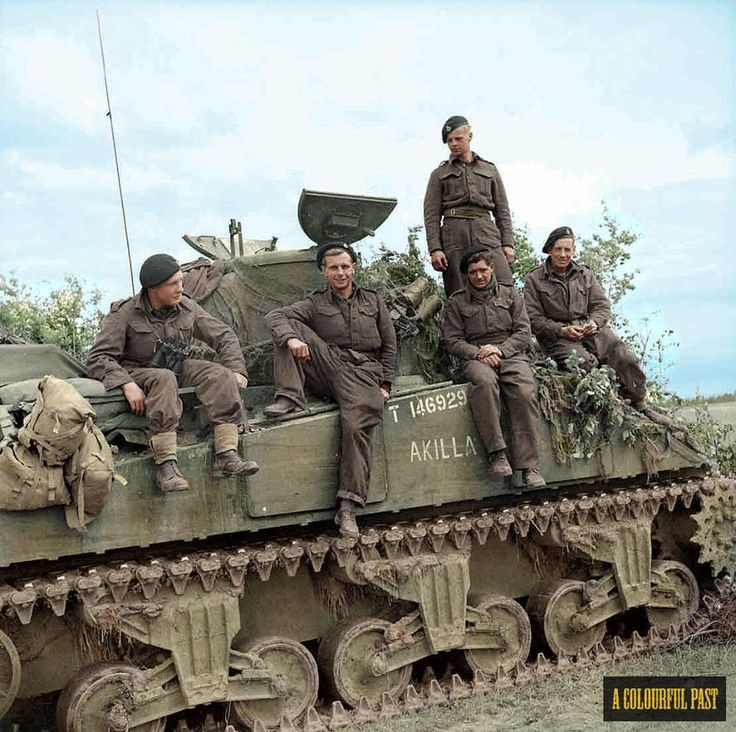 6ab8a86346c80b59ed4f3b98f0ca87e6--d-day-normandy.jpg.a4af2c68822a0f44a60051882b9c576f.jpg