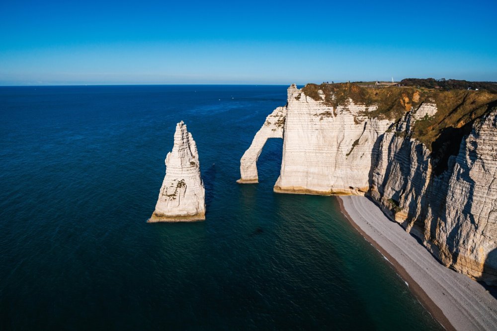 Aiguille-etretat-valentin-pacaut-the-explorers.jpg