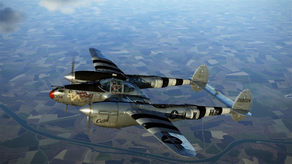 P38J25 - 367tf FG-392nd FS France late 44.jpg