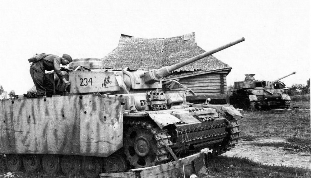 Panzerkampfwagen (5 cm L_60) III Ausf_ J (Sd.Kfz. 141_1) Nr. 234.jpg