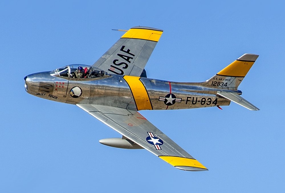 F-86_Sabre_hertiage_flight.thumb.jpg.f01d88e0b4376377d3b7884fe9af7da7.jpg