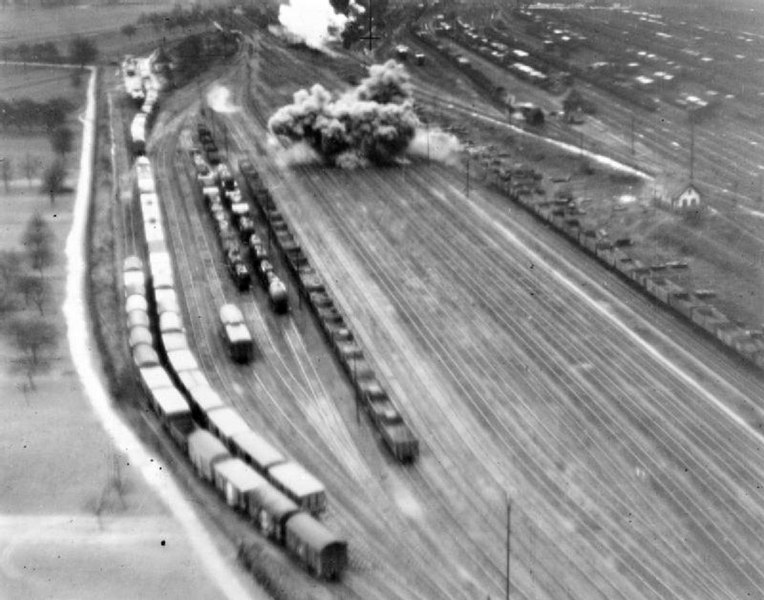 Trier-Ehrang_marshalling_yard_bombed_1943.JPG.0e3c48e249d4482a7e4bcc6f5402a4b2.JPG