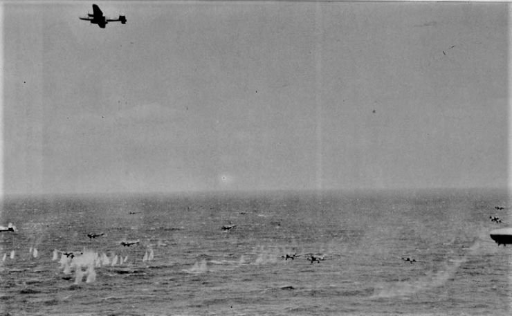 B-25sattackingJu-52sduringFLAX.jpg.bd4cd4fe09f2a3a0cc7b4a5345515429.jpg