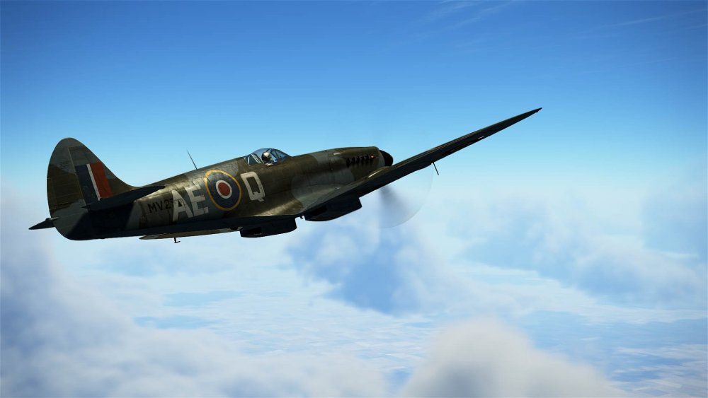 Spitfire MkXIV - 402 Sqn. RCAF spring 45 'Q'.jpg