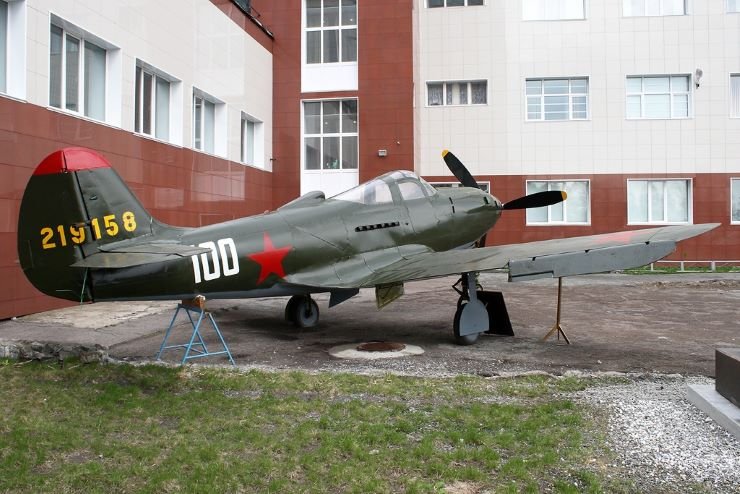 P-39Nbeingrestored.jpg.8514d8bcacb293de2f0ce39d07a9e3a6.jpg