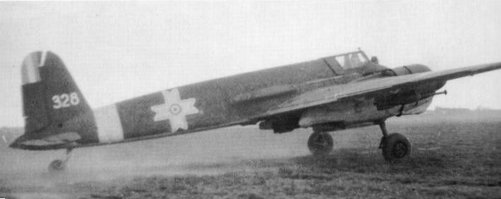 AeronauticaRegal259Romn259Henschel129B.jpg.74e4778467bf5c0c9e776ea541cd5e55.jpg