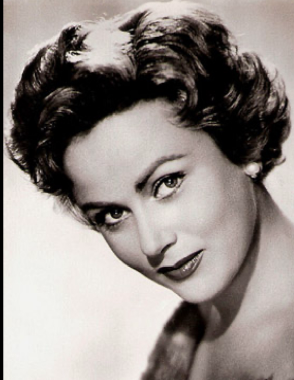 Nadia Gray - Wikipedia.png