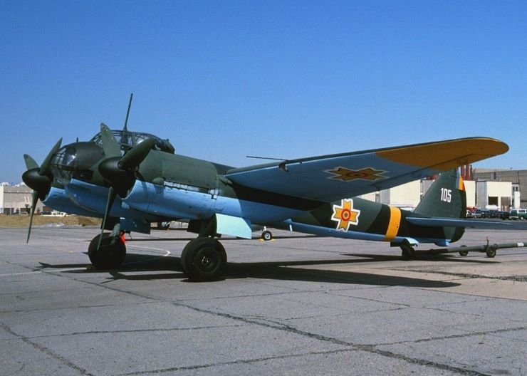 RomanianJu-88.jpg.1d3d8b83eb6fcf050fb9f50a1cb8902a.jpg