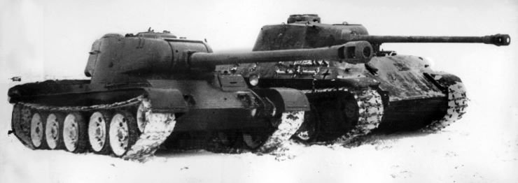 T-44-122prototypealongsidePzKpfW-V.jpg.4defb55a7b0610a8b4b096ebfc38d788.jpg