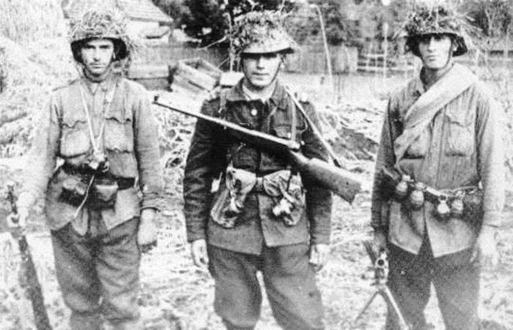Romanianinfantry1944.jpg.1b1cb501cc64d8a1d5bd97be6f80e1b8.jpg