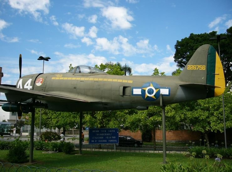 BrazilianP-47DatMuseudeCuritiba.jpg.ffecfeea7232281c85eb7f826607387e.jpg