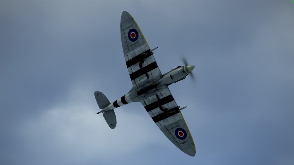 Spitfire MkIXe_MH712_WX-D_3.jpg