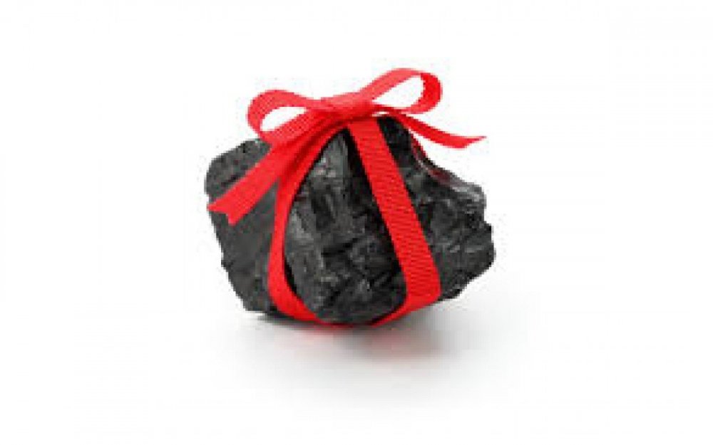 Lump-of-coal.thumb.jpg.fa704a299b5dc3eec248c0daeca67470.jpg
