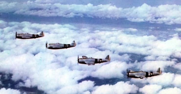 P-47DsofEscuadrnAreodePelea201overthePhilippines.jpg.04e22de3029d620c5d39bfce0ce1f901.jpg