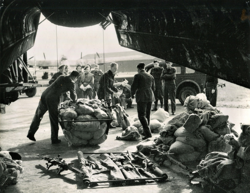 Lancaster loading 1.png