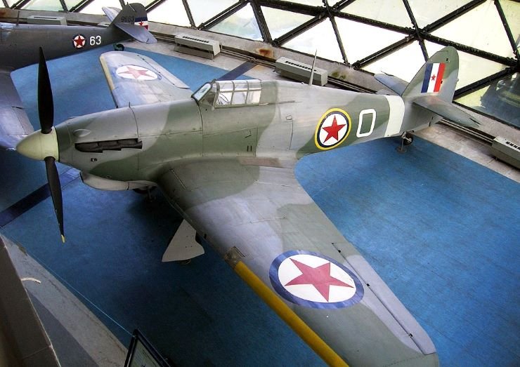 HurricaneIVintheBelgradeAviationMuseum.jpg.e646bb6b42d1ac9dc39ca4cb7e7baa1d.jpg